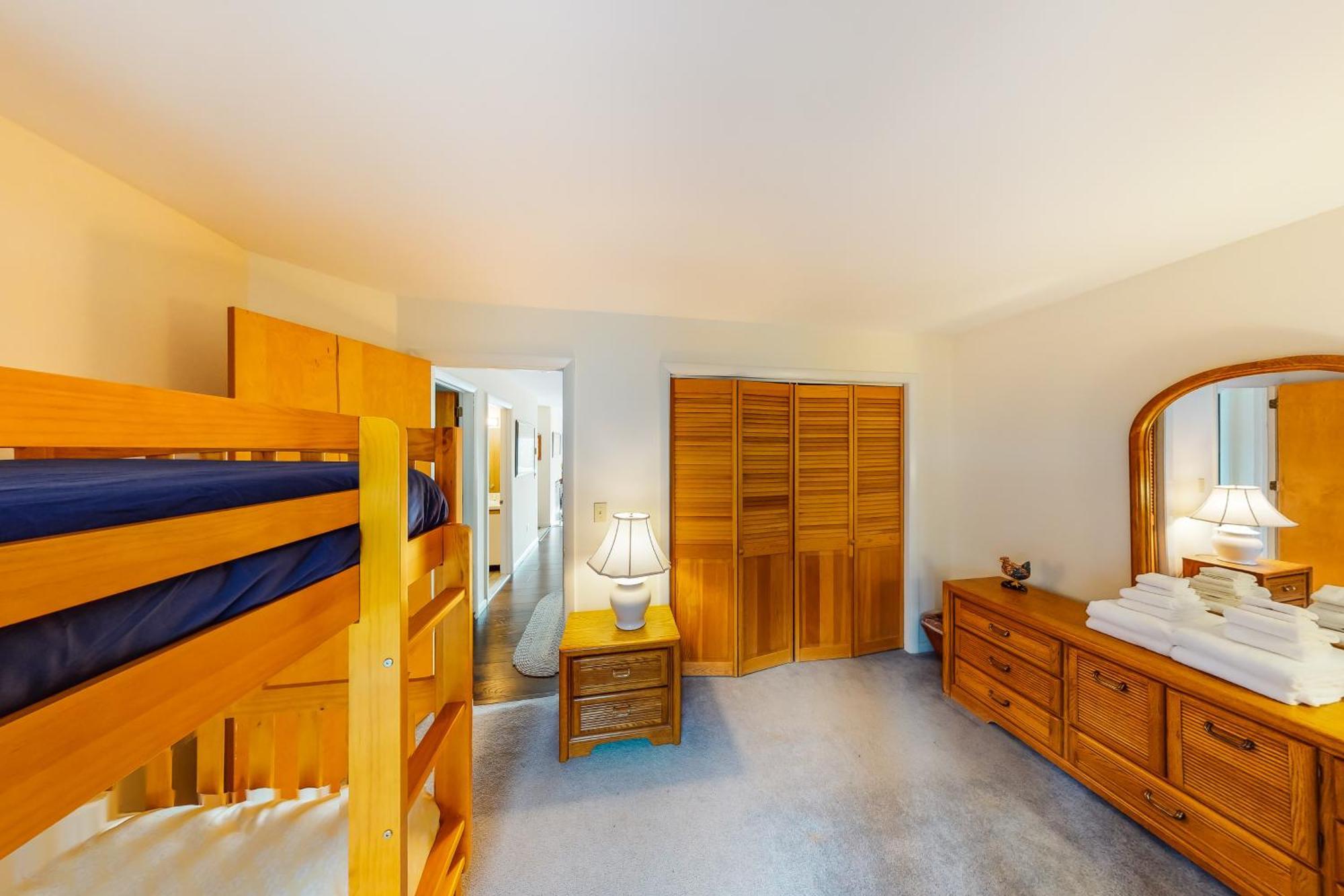 Mountainside Resort IV ストー 部屋 写真