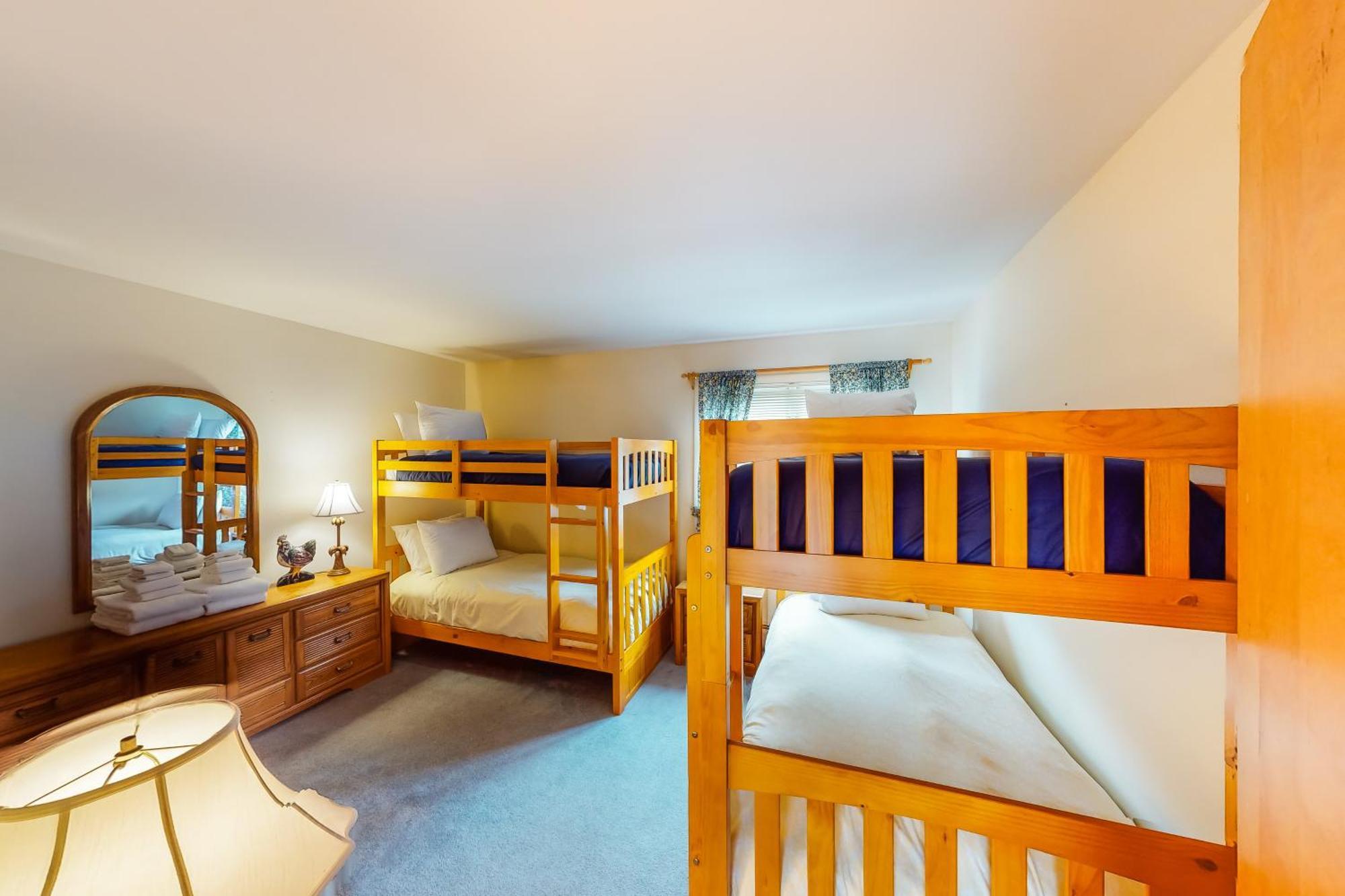 Mountainside Resort IV ストー 部屋 写真