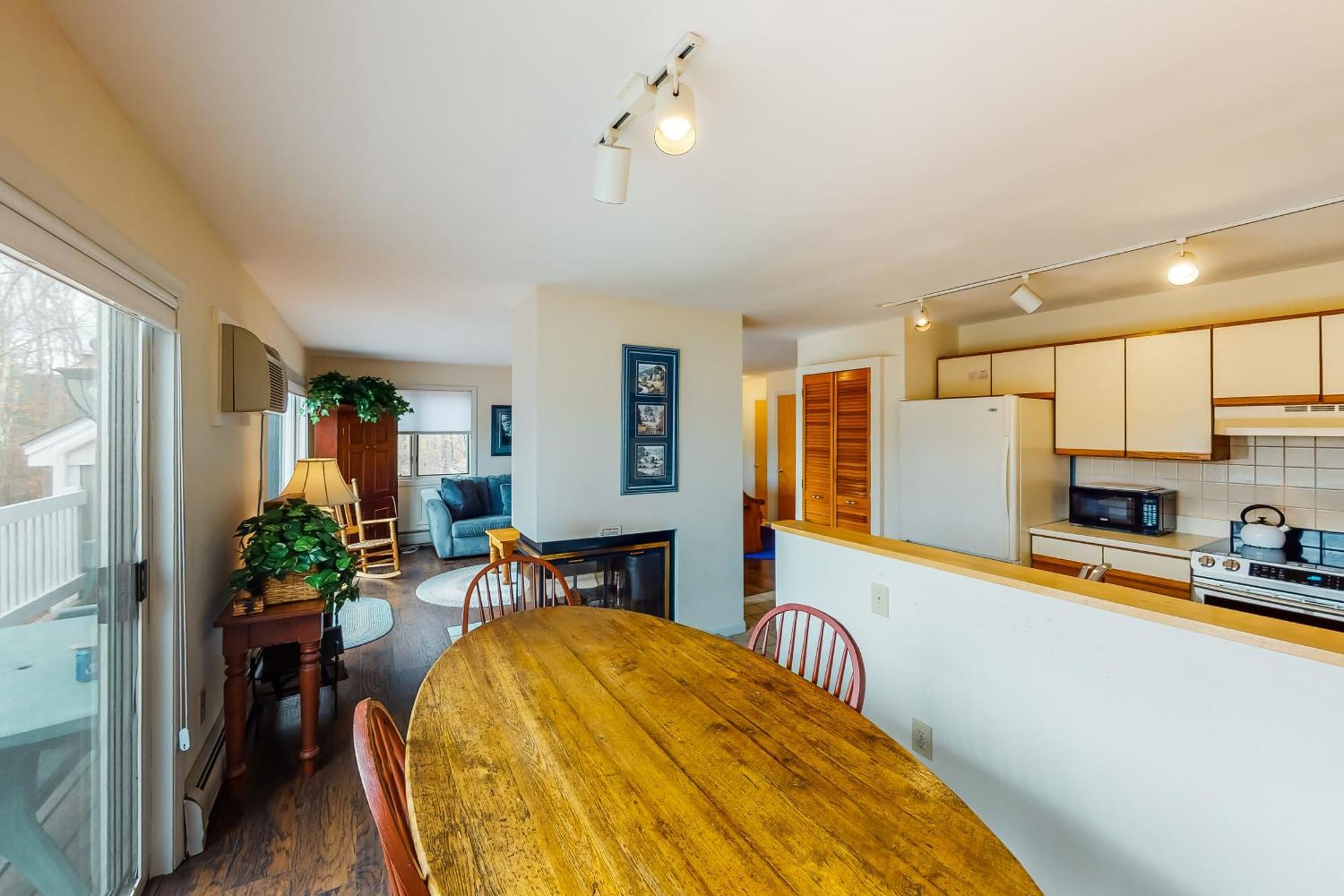Mountainside Resort IV ストー 部屋 写真