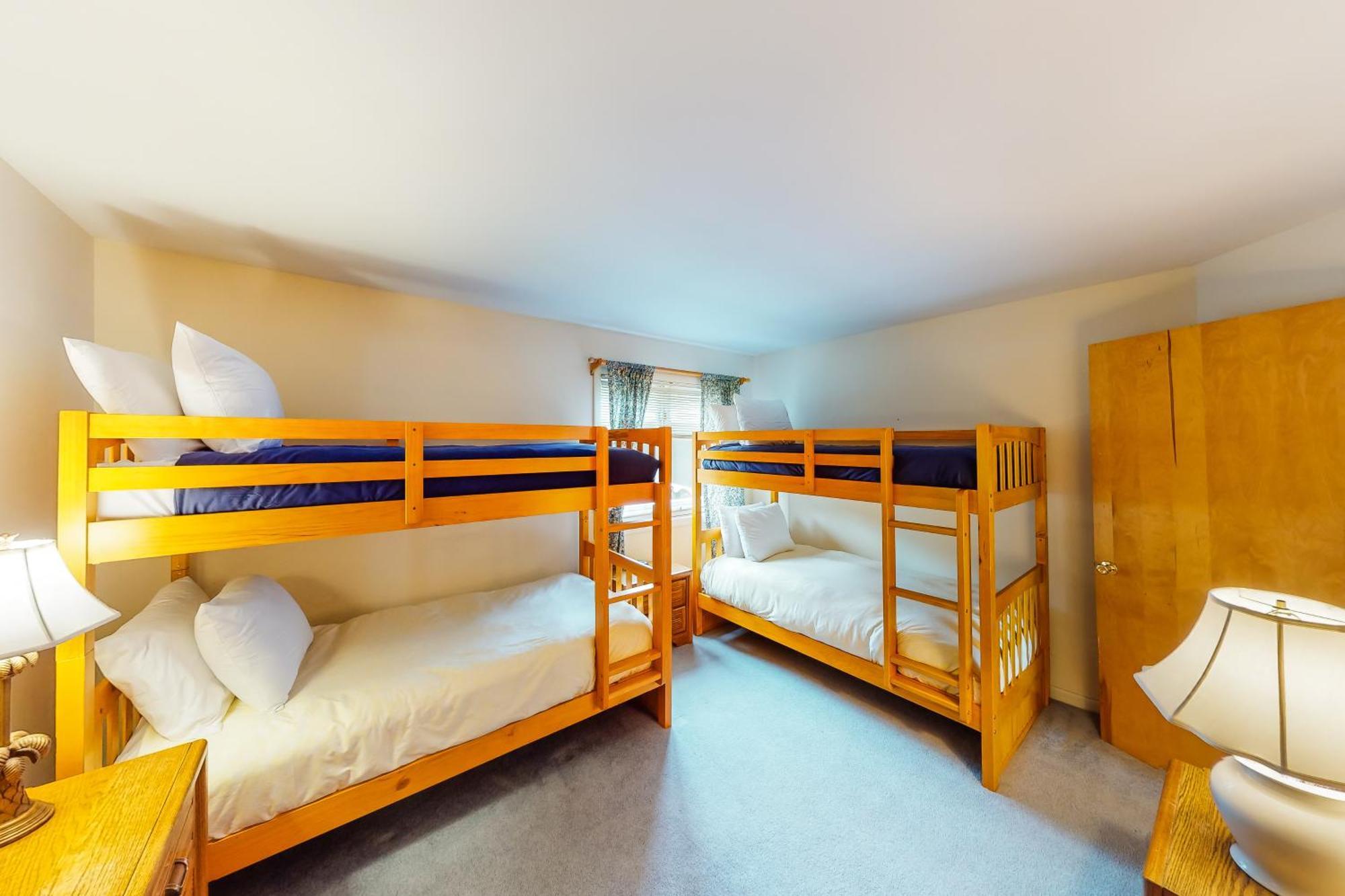 Mountainside Resort IV ストー 部屋 写真